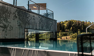 Außenpool im Hotel Steinwirt in Högen