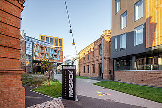 Backsteingebäude vom Centrum Praskie Koneser im Warschauer Stadtteil Praga.