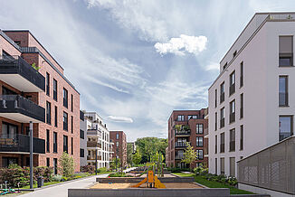Wirksame Körperschalldämmung zwischen dem Energiezentrum und der angrenzenden Tiefgarage.